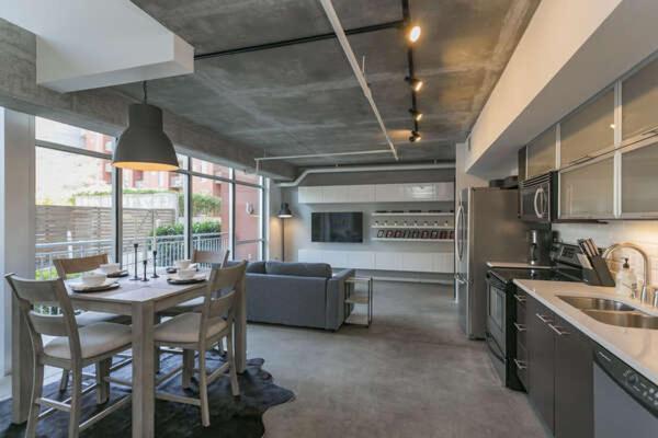 Luxe + Modern Johnny Cash Inspired Executive Condo Nashville Exterior photo