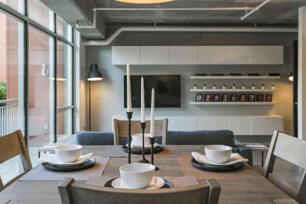 Luxe + Modern Johnny Cash Inspired Executive Condo Nashville Exterior photo